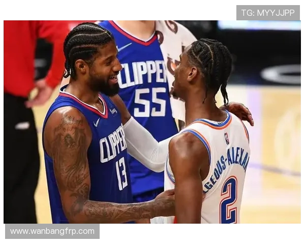 科怀伦纳德率领球队攻防兼备展现统治力引领新赛季风潮 科怀伦纳德率领球队攻防兼备展现统治力引领新赛季风潮