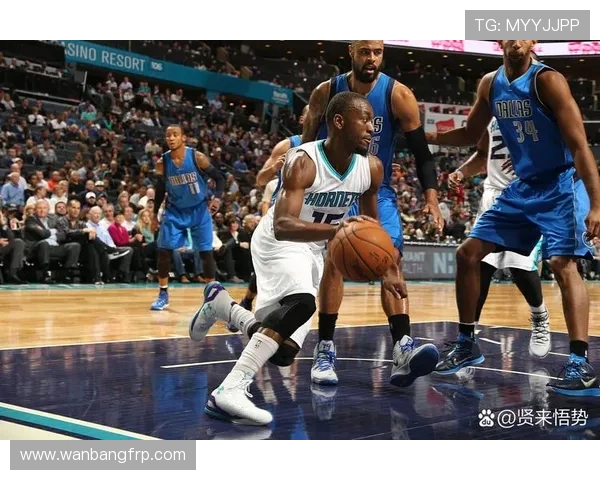 森林狼激战独行侠全场鏖战巅峰对决演绎硬核篮球激情时刻 森林狼激战独行侠全场鏖战巅峰对决演绎硬核篮球激情时刻