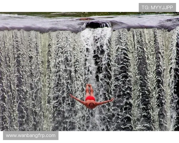 从惊险腾跃到完美入水探秘跳水运动背后的力量与艺术