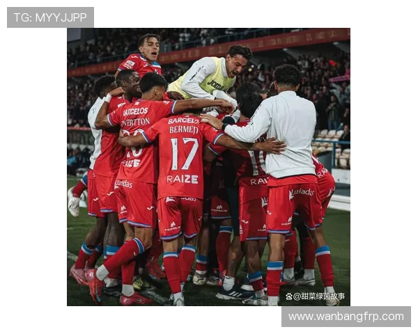 本菲卡迎强敌鏖战绿茵巅峰之夜誓夺关键胜利书写荣耀新篇章