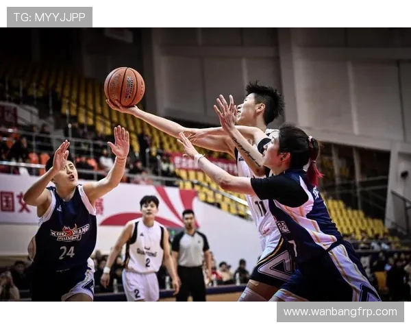 福建浔兴股份迎战强劲对手掀起新一轮篮球赛场激烈对决