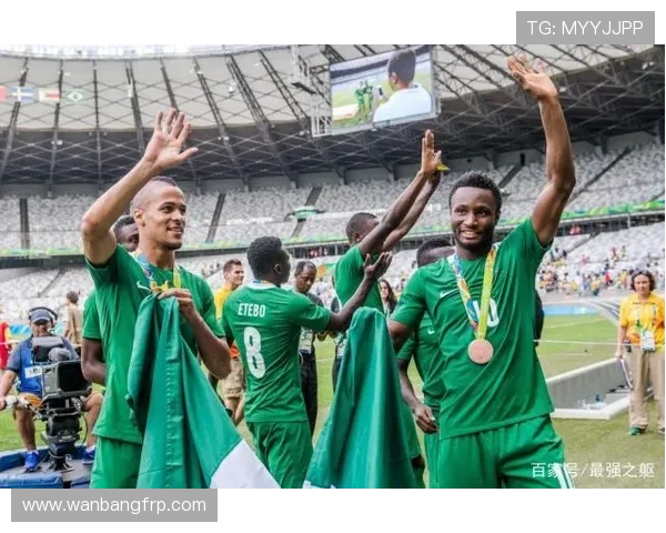 深圳足球队以62分领跑世界杯积分榜展现强劲实力和夺冠希望